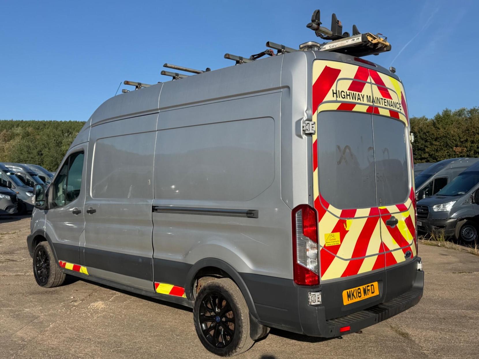 2018 Ford Transit 2.0 350 EcoBlue RWD L3 H3 Euro 6 5dr - Thumbnail 5