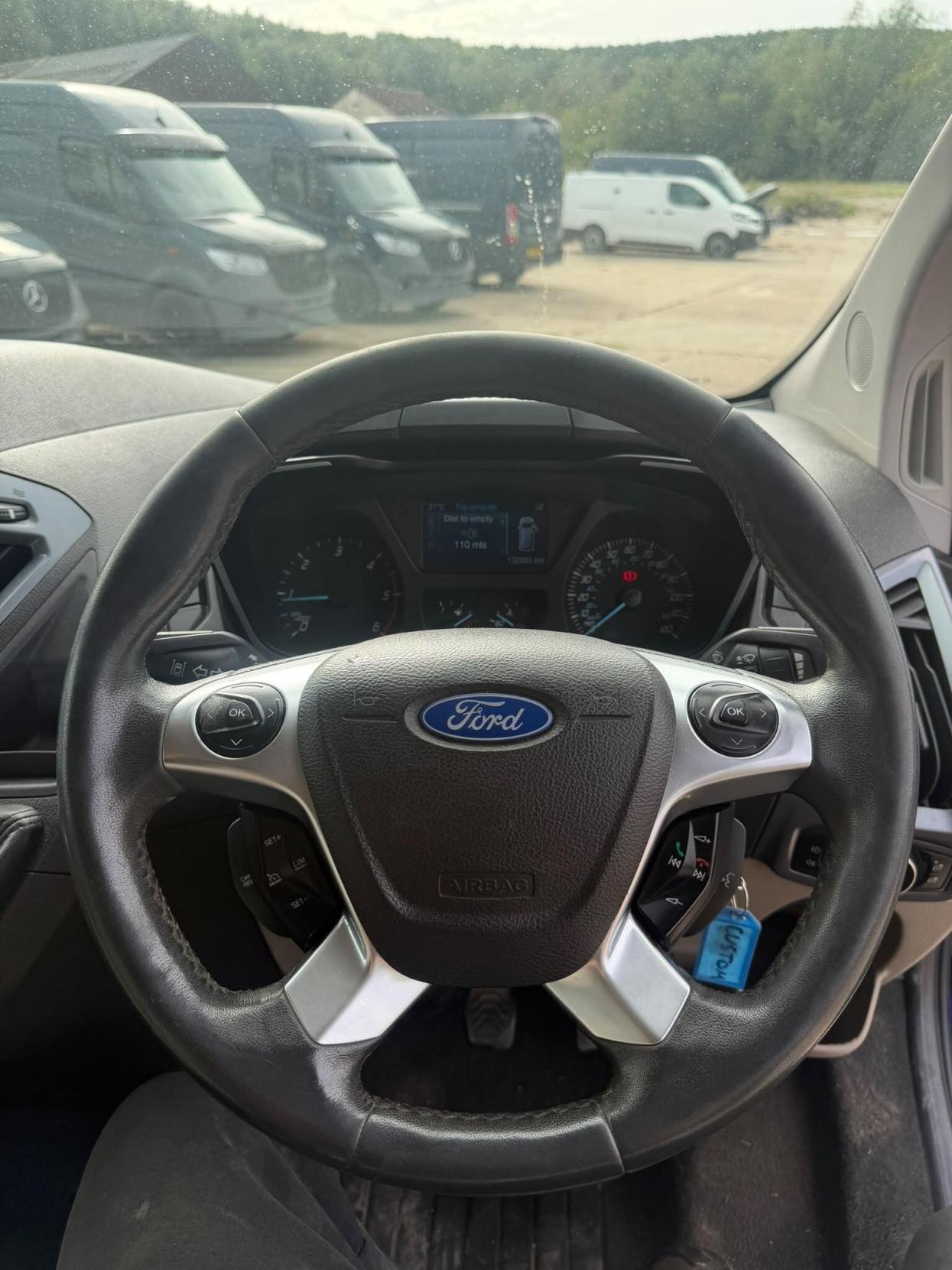 2014 Ford Transit Custom 2.2 TDCi 290 Limited L1 H1 6dr - Thumbnail 14