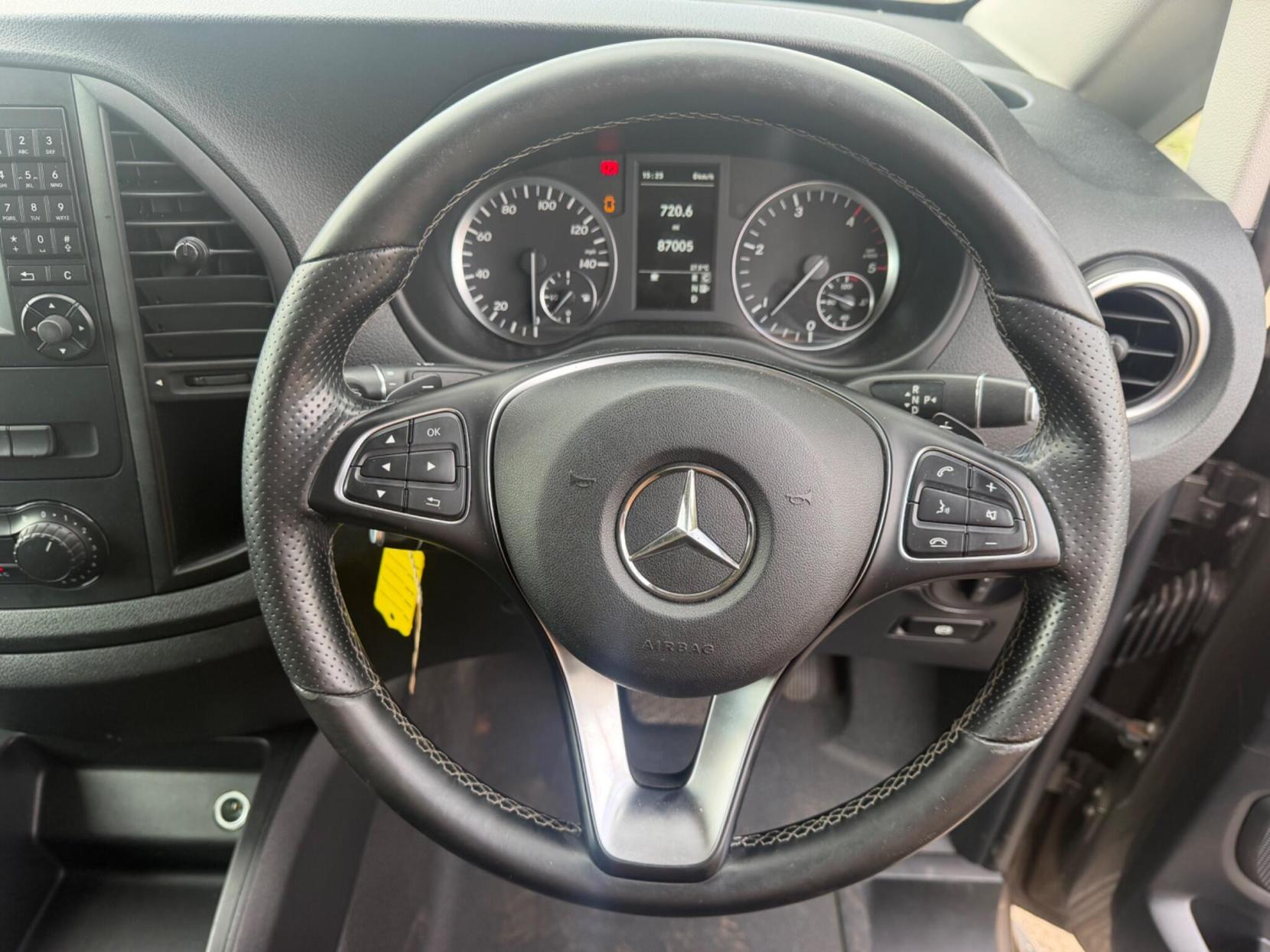 2016 Mercedes-Benz Vito 2.1 119 CDI BlueTEC Sport Crew Van G-Tronic+ RWD L2 Euro 6 (s/s) 5dr (LWB) - Thumbnail 12